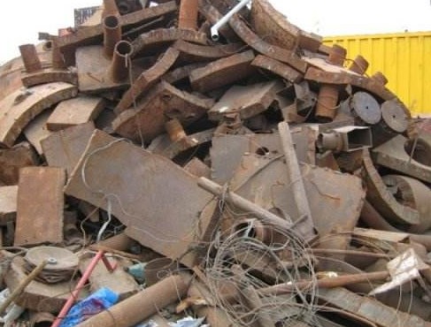 废铁回收